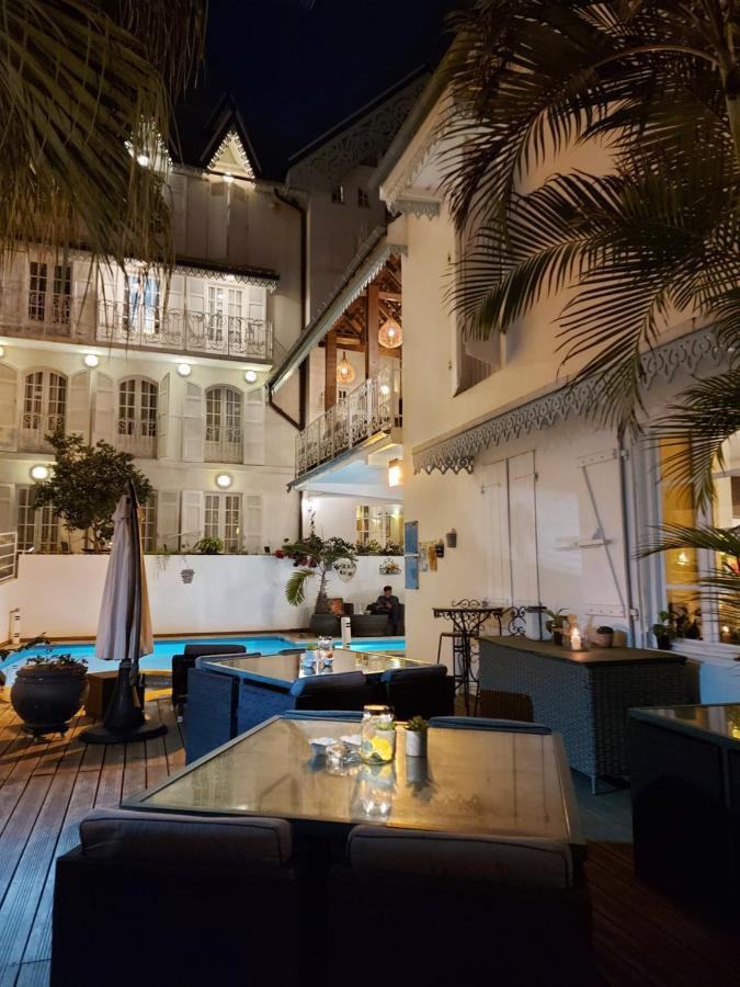 Le Juliette Dodu- Le Charme D'Un Monument Historique Hotel Сен Дьони Екстериор снимка