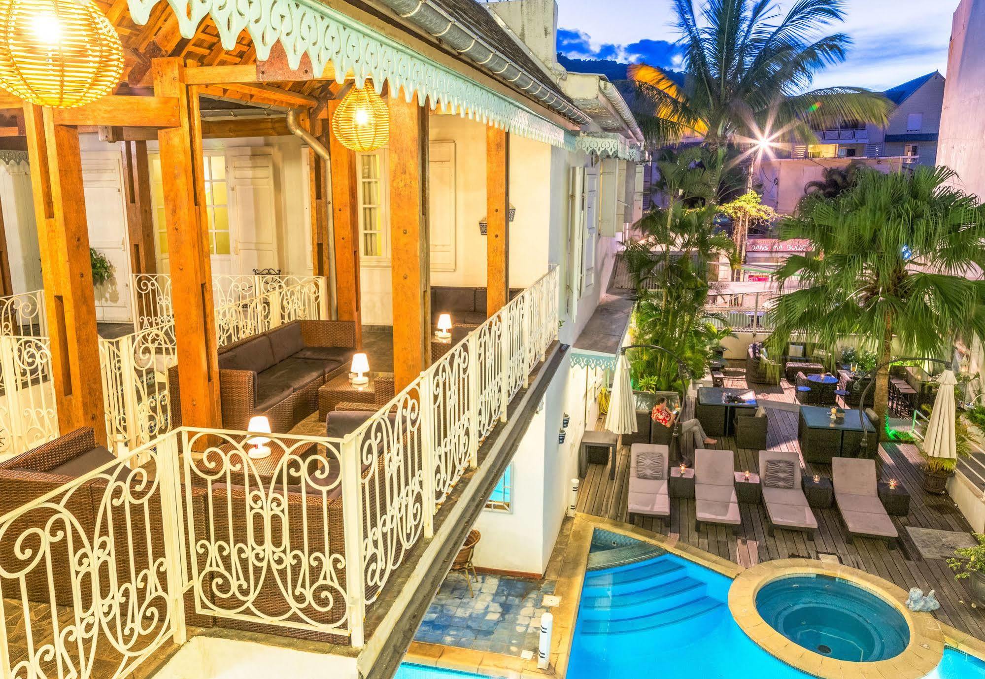 Le Juliette Dodu- Le Charme D'Un Monument Historique Hotel Сен Дьони Екстериор снимка